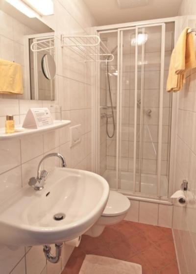 Hotel Corona Frankfurt am Main Bagian luar foto